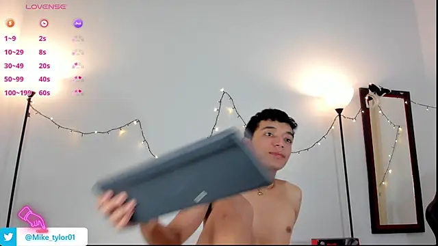 mike tylor01 online show from 03/10/25, 02:48