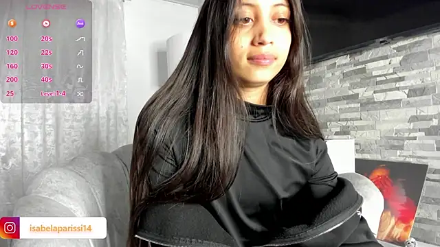 Snapshot of Loren_parissi chatting on 03/07/25, 02:36 Loren parissi online show from 03/07/25, 02:36