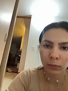 Snapshot of SofiaG_ chatting on 12/02/24, 10:56 SofiaG  online show from 12/02/24, 10:56