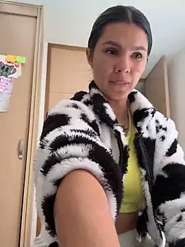 Snapshot of SofiaG_ chatting on 12/04/24, 05:33 SofiaG  online show from 12/04/24, 05:33