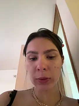 Snapshot of SofiaG_ chatting on 12/06/24, 02:28 SofiaG  online show from 12/06/24, 02:28