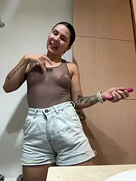 Snapshot of SofiaG_ chatting on 12/09/24, 03:00 SofiaG  online show from 12/09/24, 03:00