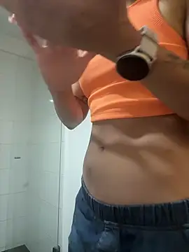 Snapshot of SofiaG_ chatting on 12/10/24, 03:22 SofiaG  online show from 12/10/24, 03:22