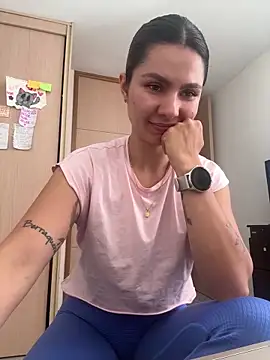 Snapshot of SofiaG_ chatting on 12/28/24, 06:08 SofiaG  online show from 12/28/24, 06:08