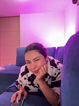 Snapshot of SofiaG_ chatting on 01/25/25, 02:36 SofiaG  online show from 01/25/25, 02:36