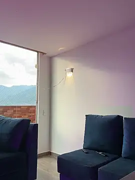 Snapshot of SofiaG_ chatting on 02/18/25, 10:25 SofiaG  online show from 02/18/25, 10:25