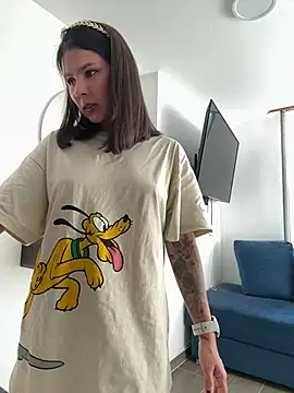 Snapshot of SofiaG_ chatting on 03/17/25, 09:55 SofiaG  online show from 03/17/25, 09:55