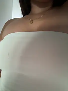 Snapshot of SofiaG_ chatting on 09/09/25, 10:42 SofiaG  online show from 09/09/25, 10:42