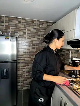 Snapshot of SofiaG_ chatting on 09/11/25, 10:54 SofiaG  online show from 09/11/25, 10:54