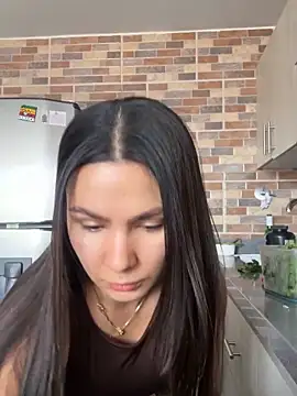 Snapshot of SofiaG_ chatting on 09/21/25, 02:51 SofiaG  online show from 09/21/25, 02:51