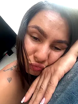 Snapshot of SofiaG_ chatting on 10/02/25, 10:28 SofiaG  online show from 10/02/25, 10:28