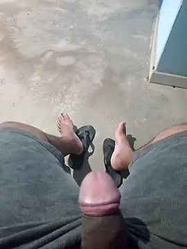 lele9457 online show from 02/04/25, 01:02