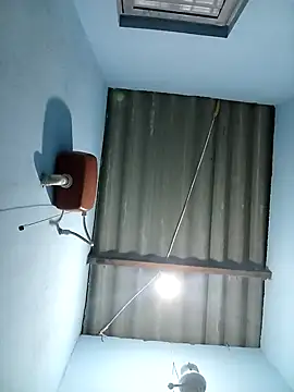 lele9457 online show from 02/12/25, 11:30