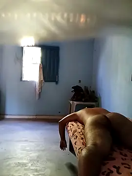 lele9457 online show from 02/19/25, 12:44