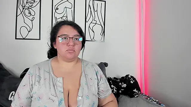 Snapshot of RubyPirsso18 chatting on 01/25/25, 11:22 RubyPirsso18 online show from 01/25/25, 11:22