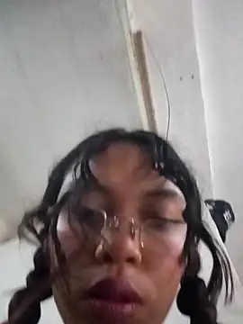 Lunita 5 online show from 11/28/25, 08:44