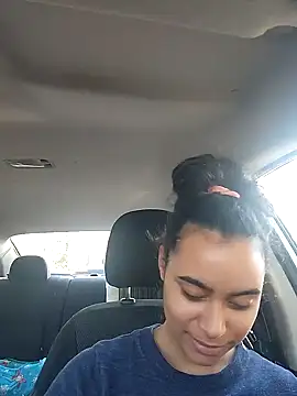 Snapshot of cinnaminnie chatting on 01/02/25, 02:02 cinnaminnie online show from 01/02/25, 02:02