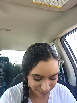 Snapshot of cinnaminnie chatting on 02/28/25, 07:25 cinnaminnie online show from 02/28/25, 07:25