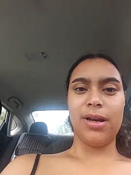 Snapshot of cinnaminnie chatting on 03/08/25, 02:51 cinnaminnie online show from 03/08/25, 02:51