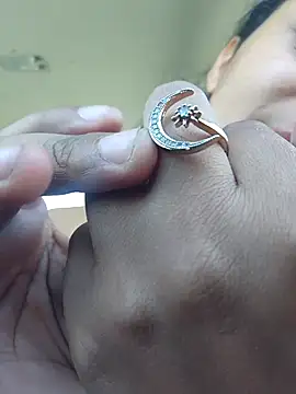 Snapshot of cinnaminnie chatting on 03/19/25, 07:49 cinnaminnie online show from 03/19/25, 07:49