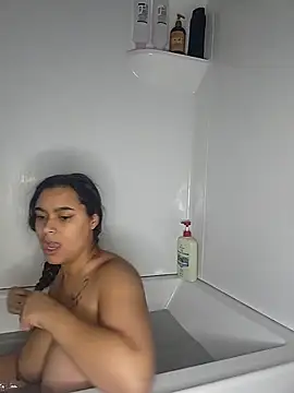 cinnaminnie online show from 03/03/26, 06:03