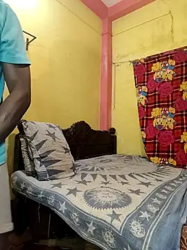 Hunter boy9 online show from 11/25/25, 11:38