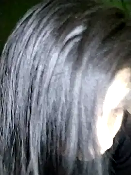 Snapshot of Thomgdee chatting on 02/16/25, 08:10 Thomgdee online show from 02/16/25, 08:10