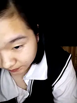 Snapshot of Thomgdee chatting on 02/22/25, 01:13 Thomgdee online show from 02/22/25, 01:13