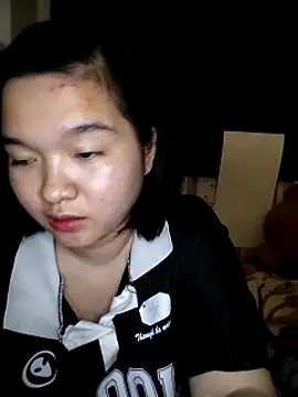 Snapshot of Thomgdee chatting on 03/04/25, 01:06 Thomgdee online show from 03/04/25, 01:06