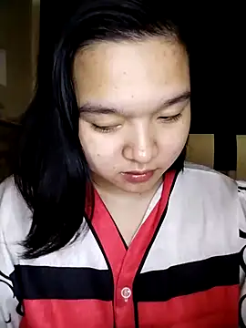 Snapshot of Thomgdee chatting on 03/08/25, 12:09 Thomgdee online show from 03/08/25, 12:09