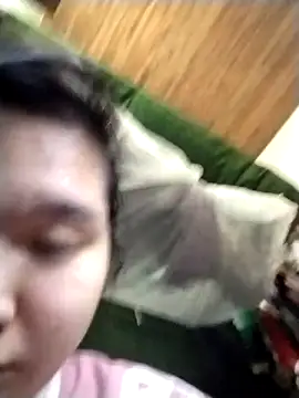 Snapshot of Thomgdee chatting on 03/15/25, 05:52 Thomgdee online show from 03/15/25, 05:52