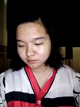 Snapshot of Thomgdee chatting on 03/15/25, 03:27 Thomgdee online show from 03/15/25, 03:27