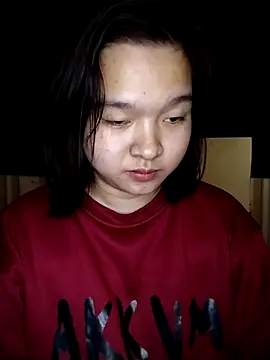 Snapshot of Thomgdee chatting on 03/21/25, 01:34 Thomgdee online show from 03/21/25, 01:34