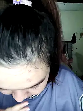 Snapshot of Thomgdee chatting on 10/06/25, 01:03 Thomgdee online show from 10/06/25, 01:03