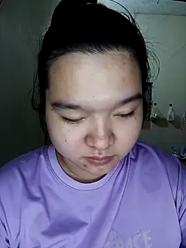 Snapshot of Thomgdee chatting on 11/12/25, 01:50 Thomgdee online show from 11/12/25, 01:50