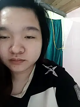 Snapshot of Thomgdee chatting on 02/10/26, 04:11 Thomgdee online show from 02/10/26, 04:11