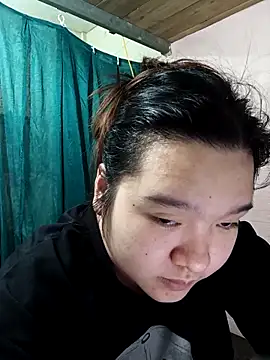 Snapshot of Thomgdee chatting on 02/12/26, 05:52 Thomgdee online show from 02/12/26, 05:52