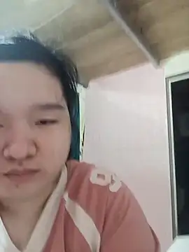 Snapshot of Thomgdee chatting on 02/21/26, 11:11 Thomgdee online show from 02/21/26, 11:11