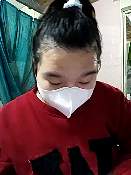 Snapshot of Thomgdee chatting on 03/12/26, 01:12 Thomgdee online show from 03/12/26, 01:12