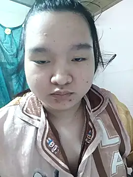 Snapshot of Thomgdee chatting on 03/13/26, 07:04 Thomgdee online show from 03/13/26, 07:04