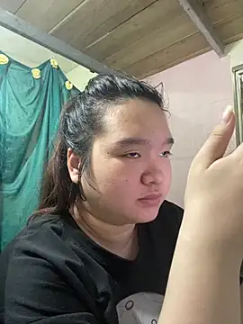 Snapshot of Thomgdee chatting on 04/09/26, 03:06 Thomgdee online show from 04/09/26, 03:06