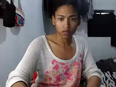 Snapshot of miriam775 chatting on 12/22/24, 08:14 miriam775 online show from 12/22/24, 08:14