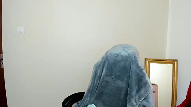 Snapshot of Moon_piex chatting on 01/04/25, 07:24 Moon piex online show from 01/04/25, 07:24