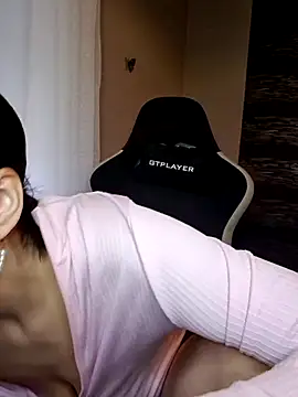 Jujuicy 97 online show from 03/11/25, 08:09