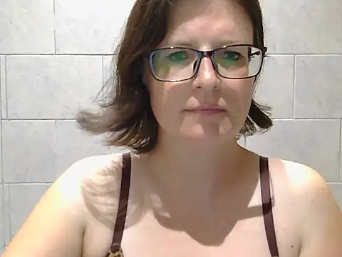 Snapshot of CrimsonMistress chatting on 02/06/25, 11:58 CrimsonMistress online show from 02/06/25, 11:58