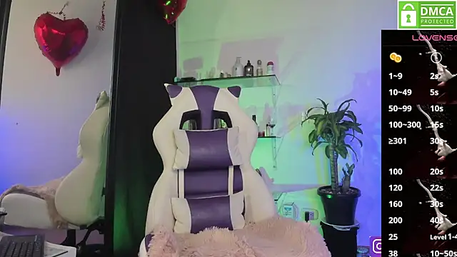 Snapshot of natashaanurak chatting on 02/24/25, 01:13 natashaanurak online show from 02/24/25, 01:13