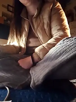 JasminePham online show from 12/19/24, 09:06