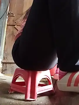 JasminePham online show from 03/10/25, 06:49