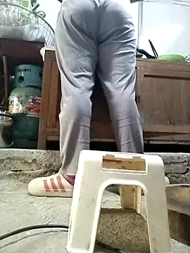 JasminePham online show from 03/20/25, 04:07