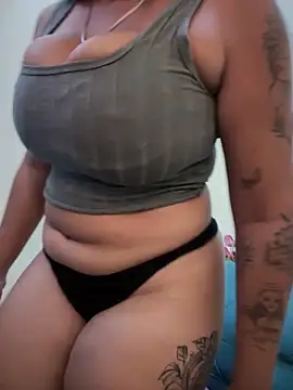 Snapshot of MaverickGray chatting on 02/09/25, 01:03 MaverickGray online show from 02/09/25, 01:03